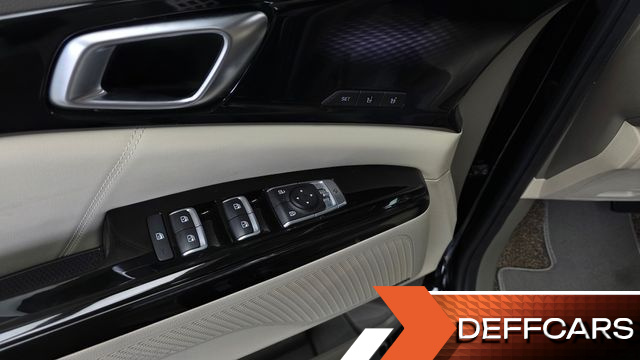 Kia CARNIVAL Gasoline 9-Seater Hi-Limousine Signature купить на сайте DeffCars