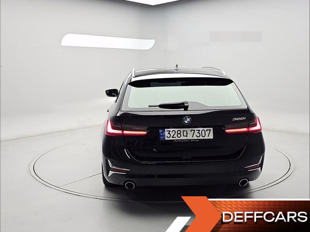 BMW 3-SERIES 320i Touring Luxury купить на сайте DeffCars