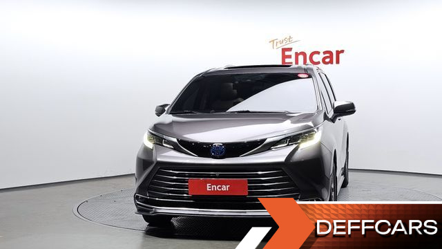 Toyota SIENNA 2.5 Hybrid AWD купить на сайте DeffCars