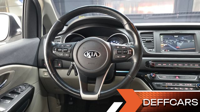 Kia CARNIVAL 9-Seater Luxury купить на сайте DeffCars