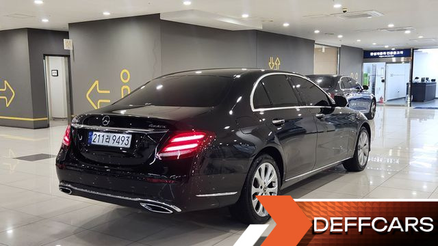 Mercedes E-CLASS E220d 4MATIC Exclusive купить на сайте DeffCars