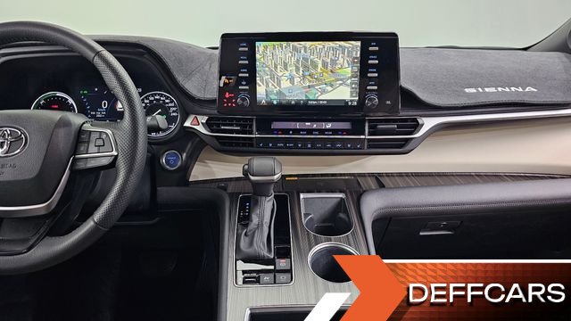 Toyota SIENNA 2.5 Hybrid AWD купить на сайте DeffCars