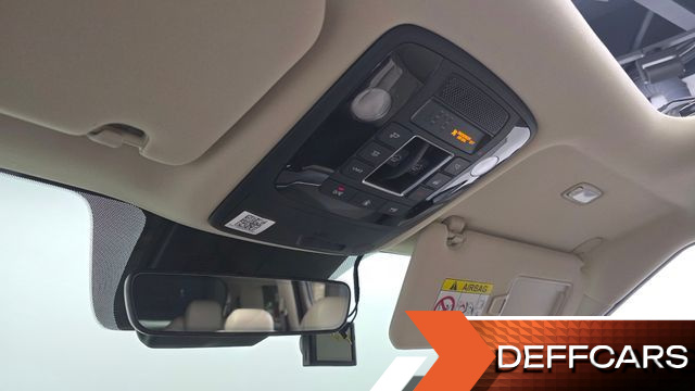 Kia CARNIVAL 9-Seater Signature купить на сайте DeffCars