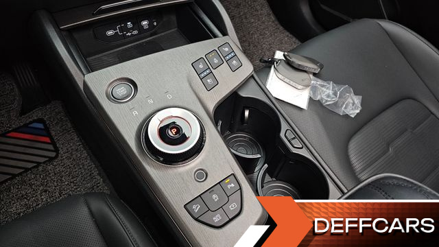 Kia SPORTAGE Gasoline 1.6 Turbo 2WD Signature купить на сайте DeffCars