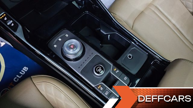 Kia SORENTO HEV 1.6 2WD Gravity купить на сайте DeffCars