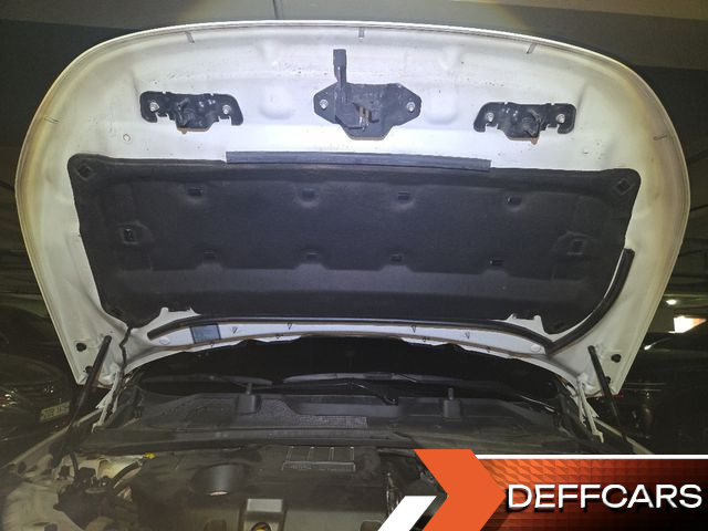 Land Rover DISCOVERY SPORT 2.0 TD4 SE купить на сайте DeffCars