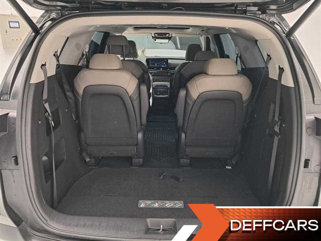 Kia CARNIVAL 9-Seater Signature купить на сайте DeffCars