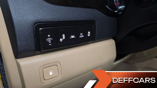 Kia CARNIVAL Gasoline 7-Seater Limousine President купить на сайте DeffCars