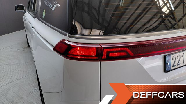 Kia CARNIVAL 9-Seater Signature купить на сайте DeffCars