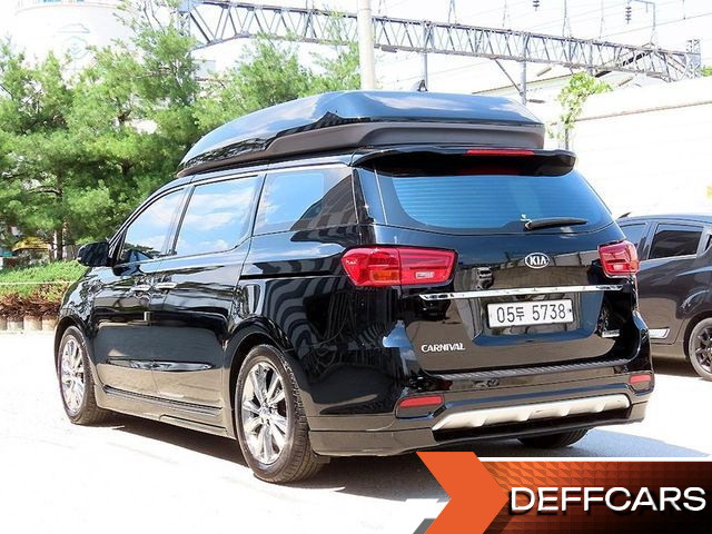 Kia CARNIVAL Gasoline 9-Seater Hi-Limousine Noblesse Special купить на сайте DeffCars
