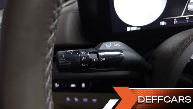 Kia CARNIVAL 9-Seater Signature купить на сайте DeffCars