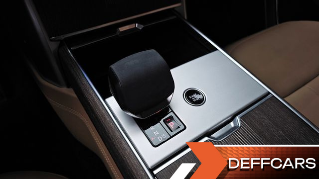 Land Rover RANGE ROVER P530 Autobiography Long Wheel Base купить на сайте DeffCars