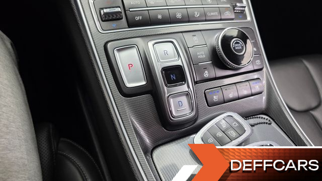 Hyundai SANTAFE Diesel 2.2 2WD Prestige купить на сайте DeffCars
