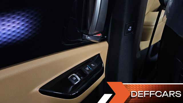 Kia CARNIVAL 9-Seater Signature купить на сайте DeffCars