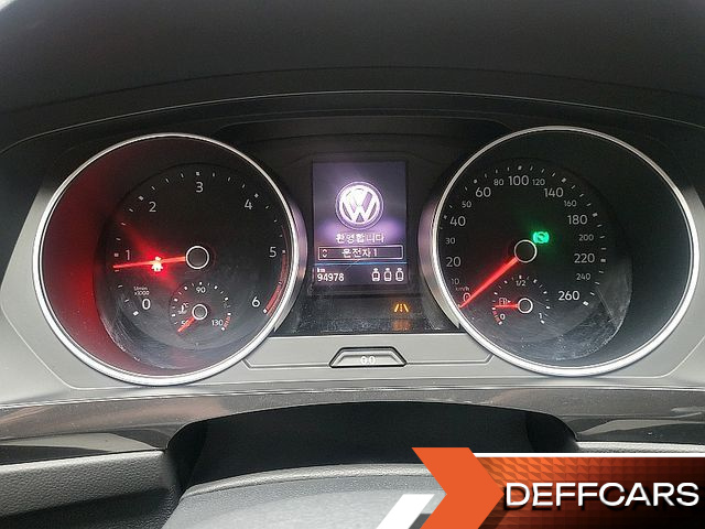 Volkswagen TIGUAN 2.0 TDI Premium купить на сайте DeffCars