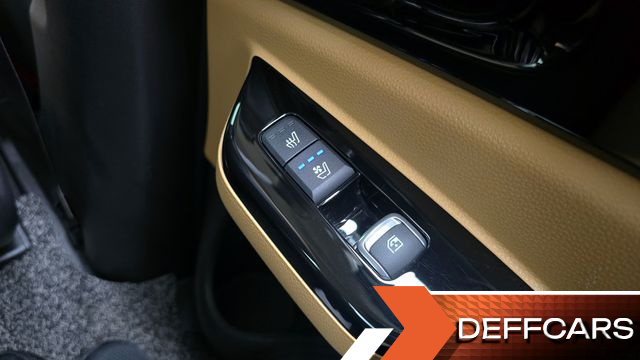 Kia CARNIVAL Gasoline 9-Seater Signature купить на сайте DeffCars