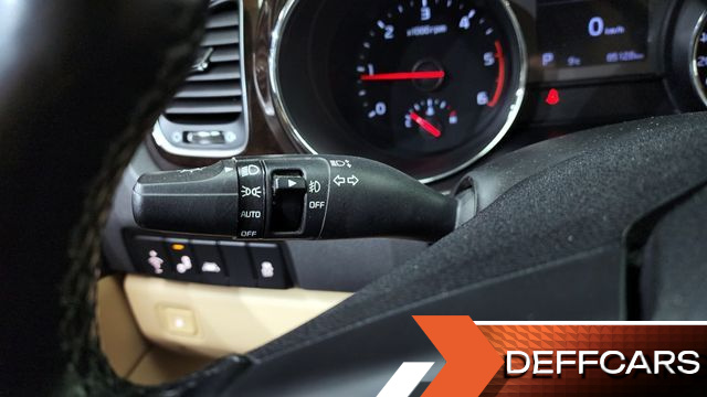 Kia CARNIVAL 9-Seater Prstige купить на сайте DeffCars