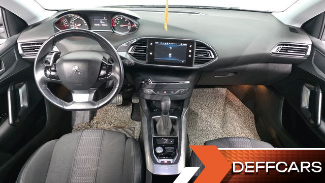 Peugeot 308 1.6 BlueHDi Allure купить на сайте DeffCars