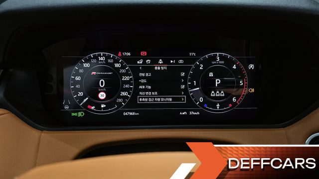 Land Rover RANGE ROVER VELAR 3.0 D300 R-Dynamic HSE купить на сайте DeffCars