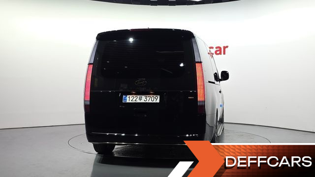 Hyundai STARIA 4WD Lounge 9-Seater Inspiration купить на сайте DeffCars