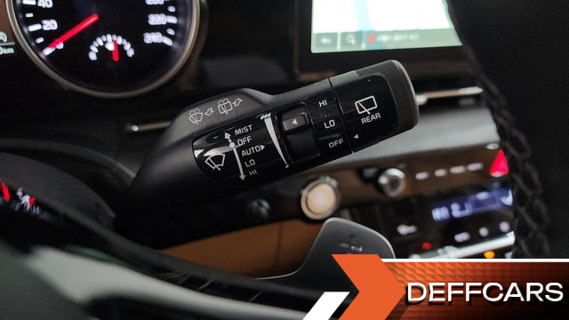 Kia CARNIVAL 9-Seater Noblesse купить на сайте DeffCars