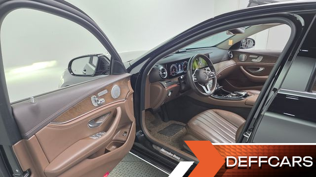 Mercedes E-CLASS E300 4MATIC Exclusive купить на сайте DeffCars