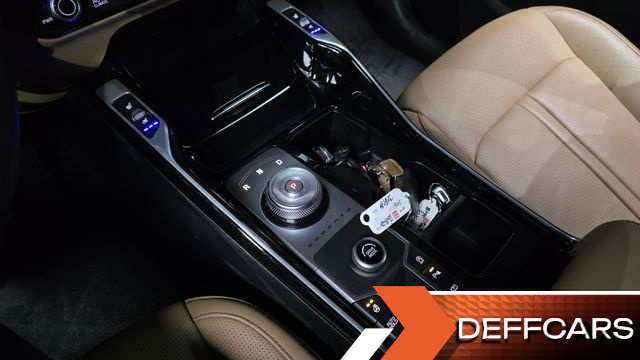 Kia SORENTO Gasoline 2.5T 2WD Noblesse купить на сайте DeffCars