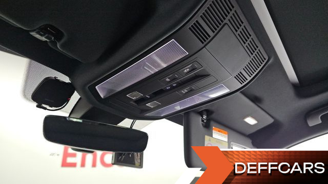 Volkswagen TOUAREG 3.0 TDI R-Line купить на сайте DeffCars