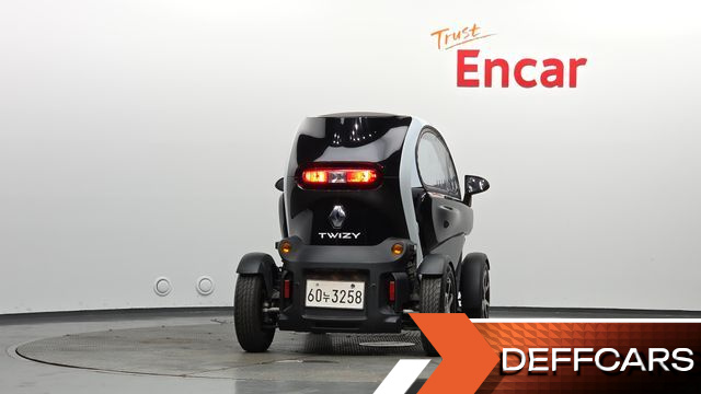 Renault-KoreaSamsung TWIZY Intens(2-seater) купить на сайте DeffCars