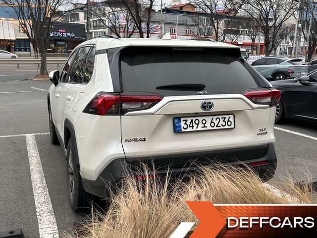 Toyota RAV4 2.5 2WD Hybrid купить на сайте DeffCars