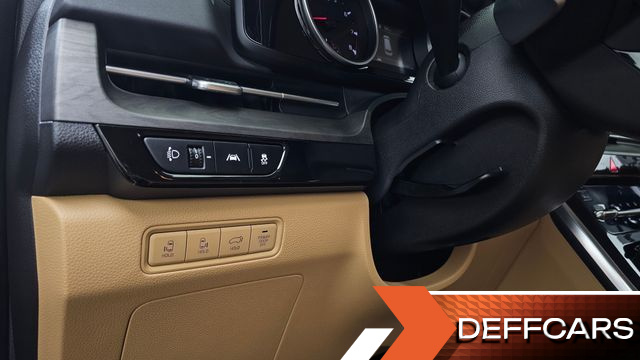Kia CARNIVAL Gasoline 9-Seater Noblesse купить на сайте DeffCars