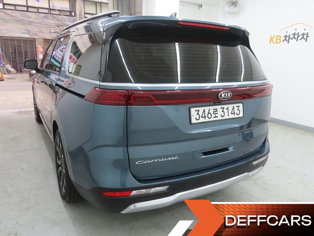 Kia CARNIVAL 9-Seater Noblesse купить на сайте DeffCars