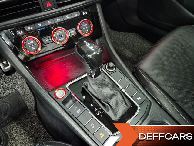 Volkswagen JETTA 1.4 TSI Prestige купить на сайте DeffCars