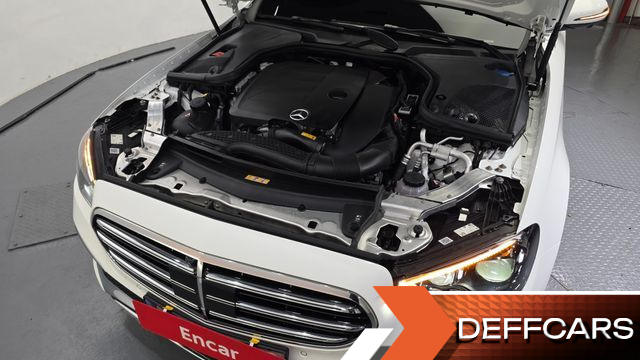 Mercedes E-CLASS E350 4MATIC Exclusive купить на сайте DeffCars