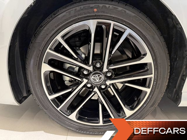 Toyota CAMRY 2.5 XLE Hybrid купить на сайте DeffCars
