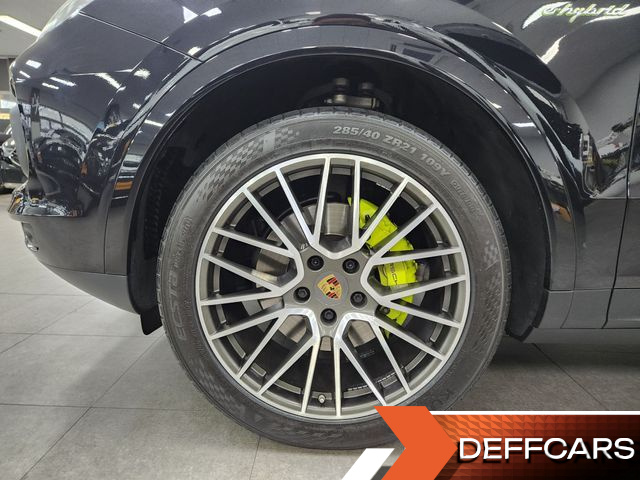 Porsche CAYENNE 3.0 E-Hybrid купить на сайте DeffCars