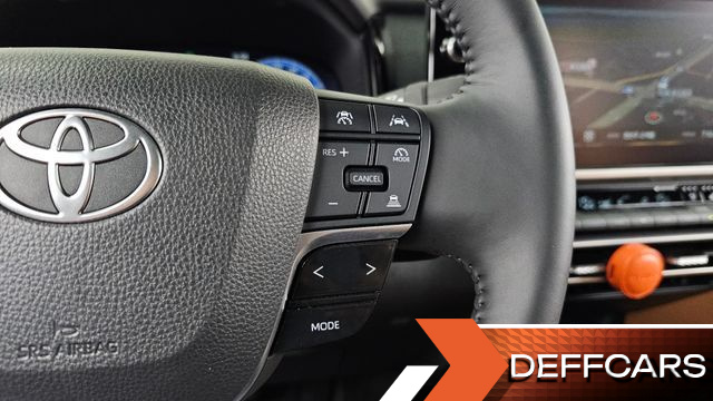 Toyota CAMRY 2.5 XLE Premium Hybrid купить на сайте DeffCars