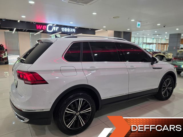 Volkswagen TIGUAN 2,0 TDI Premium купить на сайте DeffCars