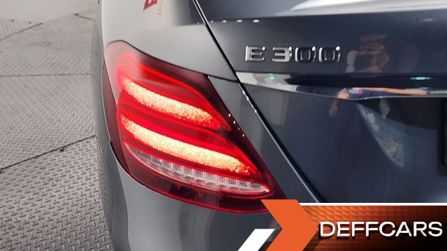 Mercedes E-CLASS E300 4MATIC Exclusive купить на сайте DeffCars