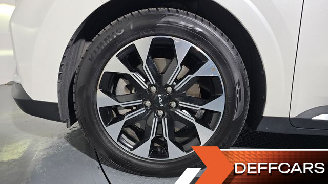 Kia CARNIVAL 9-Seater Signature купить на сайте DeffCars