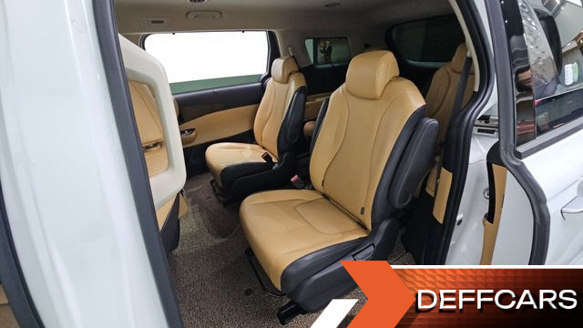 Kia CARNIVAL 9-Seater Noblesse купить на сайте DeffCars