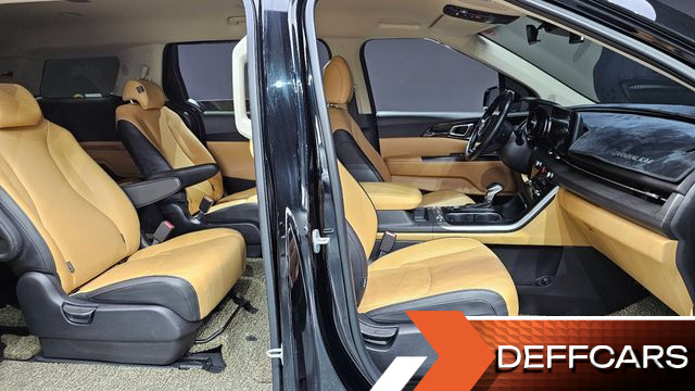Kia CARNIVAL 9-Seater Prestige купить на сайте DeffCars