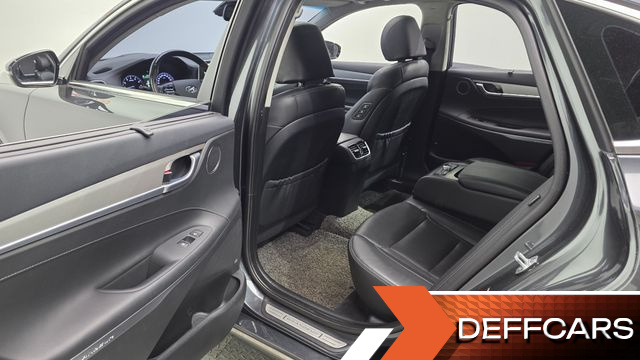 Hyundai GRANDEUR 2.4 Exclusive Special купить на сайте DeffCars