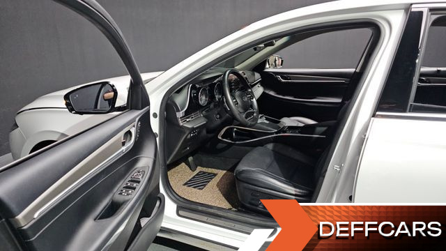 Hyundai GRANDEUR 2.5 Exclusice купить на сайте DeffCars