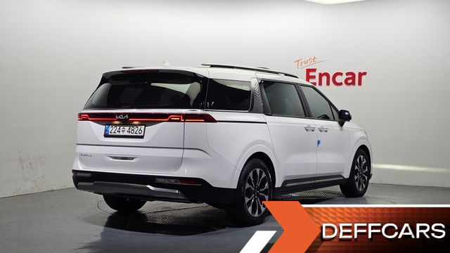 Kia CARNIVAL 7-Seater Outdoor Noblesse купить на сайте DeffCars