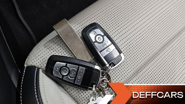 Ford MUSTANG 5.0 GT Premium Convertible купить на сайте DeffCars