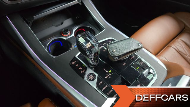 BMW X7 xDrive 40i Design Pure Excellence 6-Seater купить на сайте DeffCars