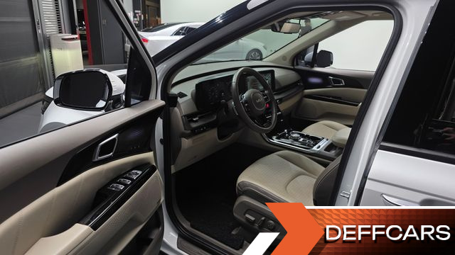 Kia CARNIVAL Gasoline 9-Seater Signature купить на сайте DeffCars