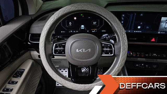 Kia CARNIVAL 7-Seater Signature купить на сайте DeffCars