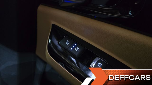 Kia CARNIVAL 7-Seater Signature купить на сайте DeffCars